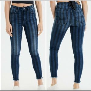 American Eagle Super high rise jegging crop